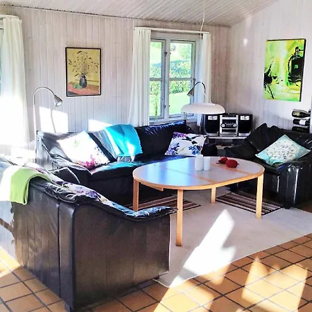 Amazing In Rudkobing With 2 Bedrooms And Wifi 펜션